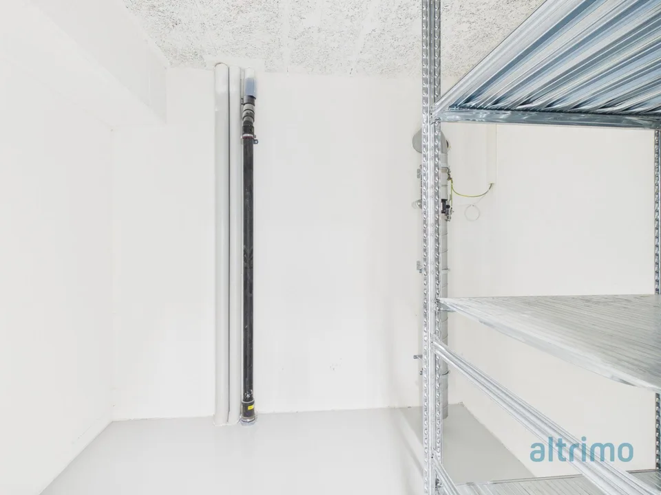 Grosszügige Büro- und Gewerbefläche an zentraler Lage – photo 3 sur 10
