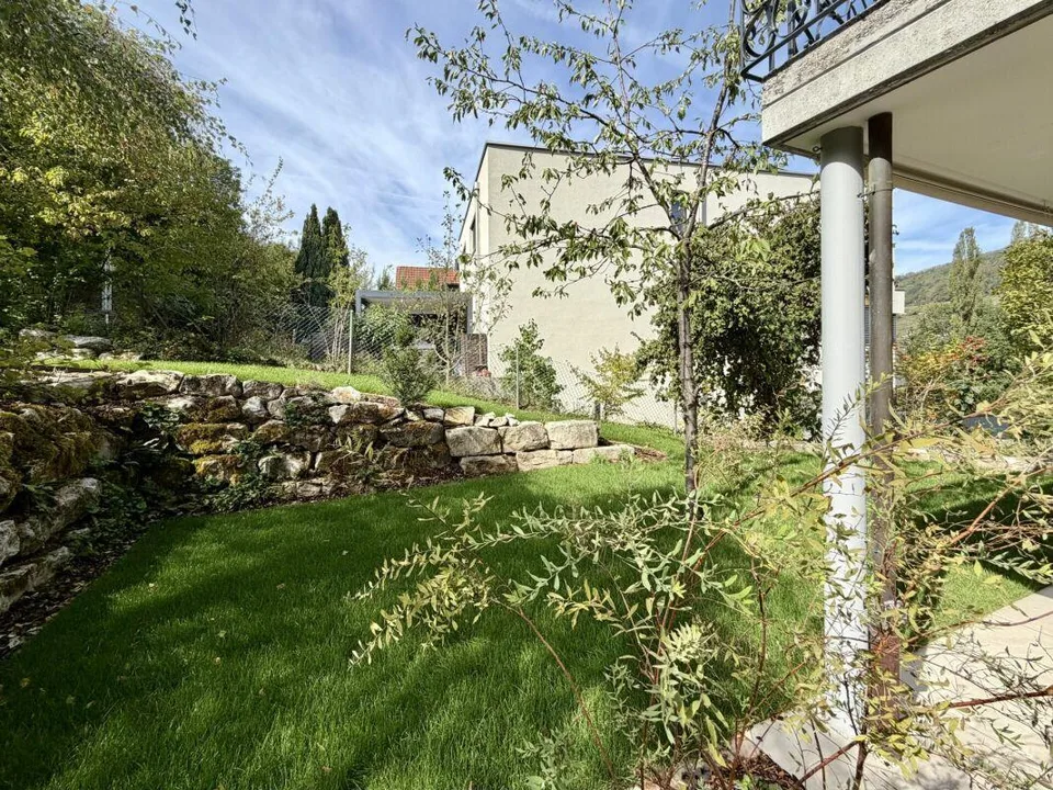 Spacious 6.5-room detached house with dream garden in Wettingen