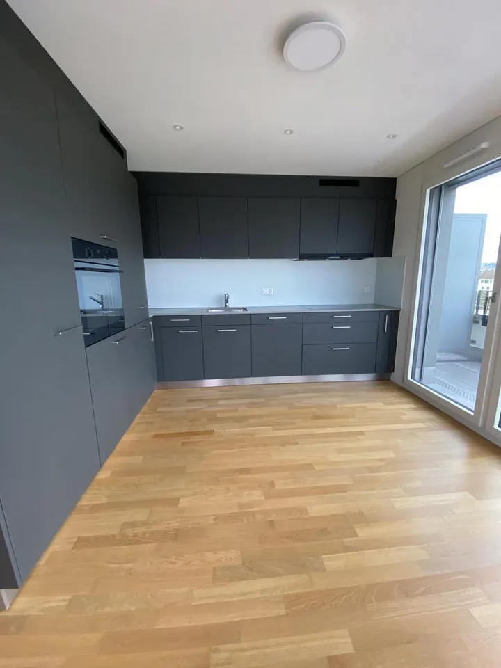 Moderne 2.5-Zimmer-Wohnung im Grünen an der Birs
