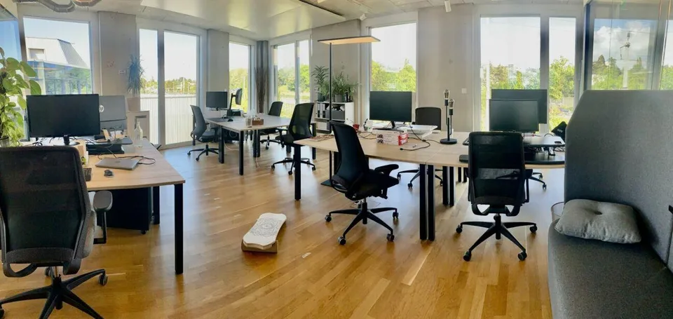 Une surface se libère ! Proche lac, transports, bureau de 360 m2 à ... – Foto 8 von 14