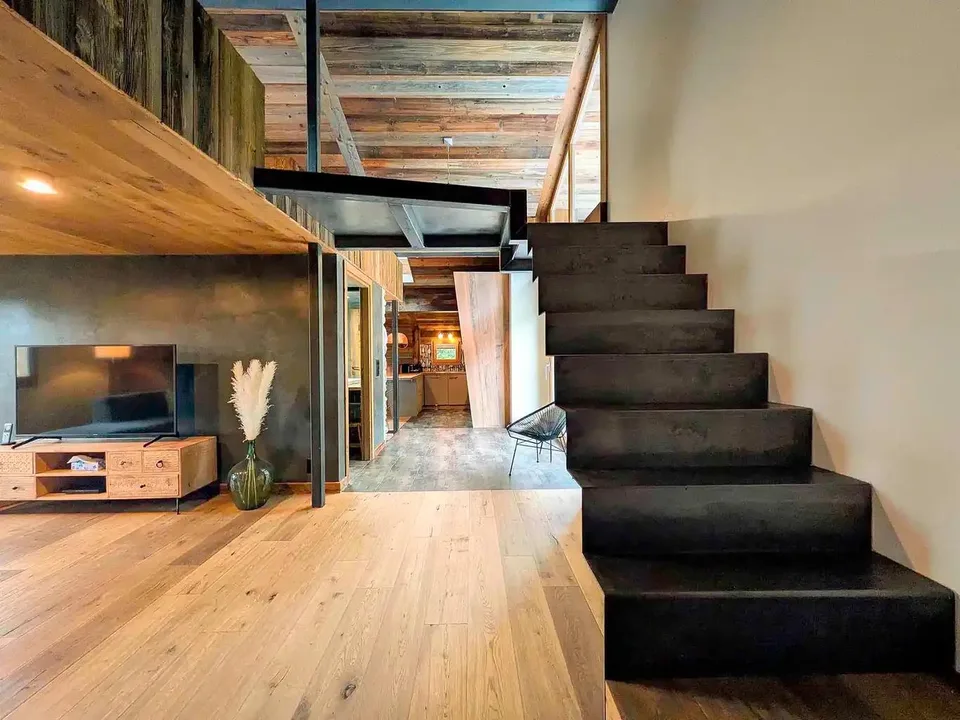 Chalet d'eccezione sci ai piedi ad Anzère: Materiali nobili, vendita in residenza secondaria e autorizzazione Lex Koller – foto 7 di 15