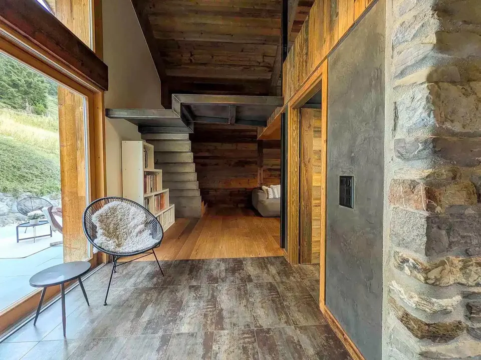 Chalet d'eccezione sci ai piedi ad Anzère: Materiali nobili, vendita in residenza secondaria e autorizzazione Lex Koller – foto 6 di 15