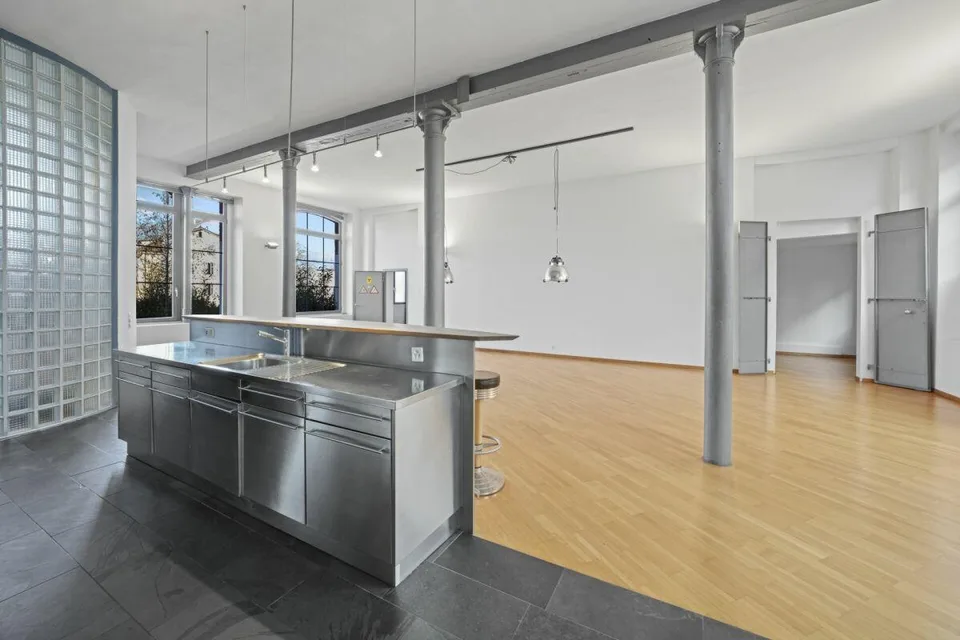 Maison loft historique unique avec vue sur le lac et beaucoup d'espace pour vivre et travailler – photo 14 sur 32