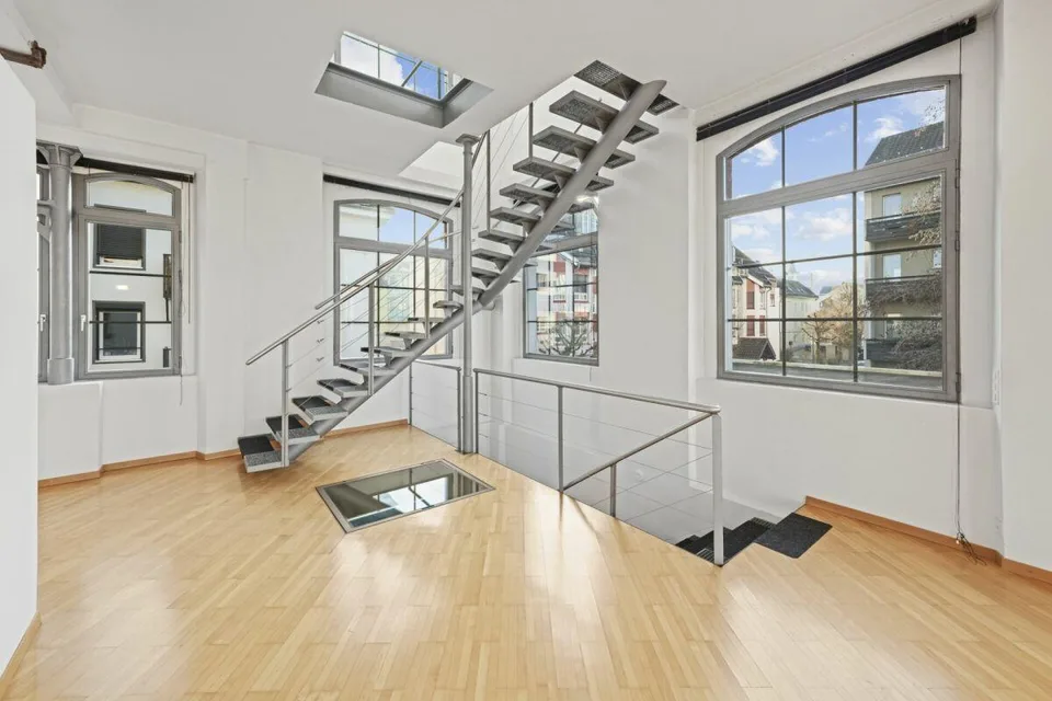 Maison loft historique unique avec vue sur le lac et beaucoup d'espace pour vivre et travailler – photo 25 sur 32