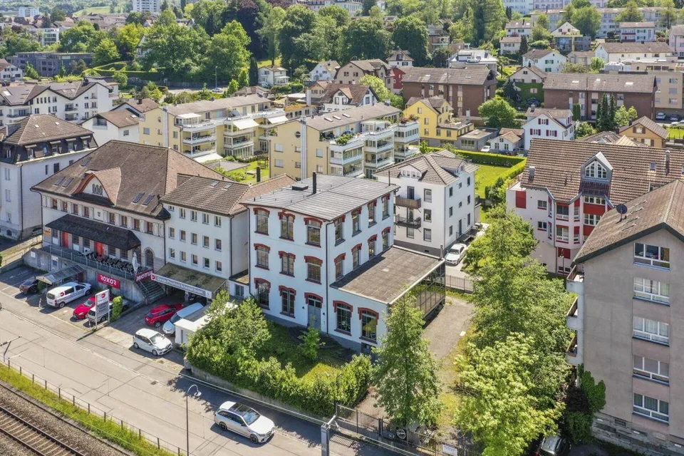 Maison loft historique unique avec vue sur le lac et beaucoup d'espace pour vivre et travailler – photo 9 sur 32