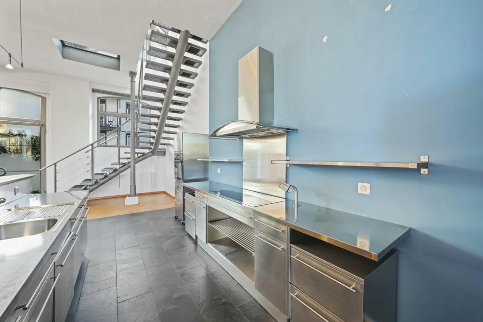 Maison loft historique unique avec vue sur le lac et beaucoup d'espace pour vivre et travailler – photo 16 sur 32