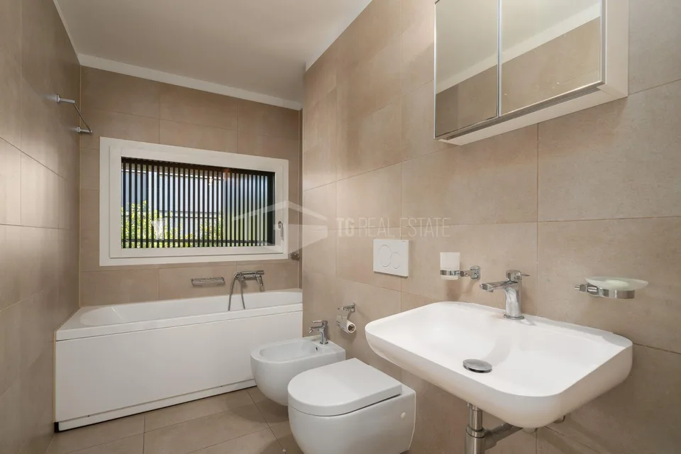 MODERNO DUPLEX DI 4.5 LOCALI
