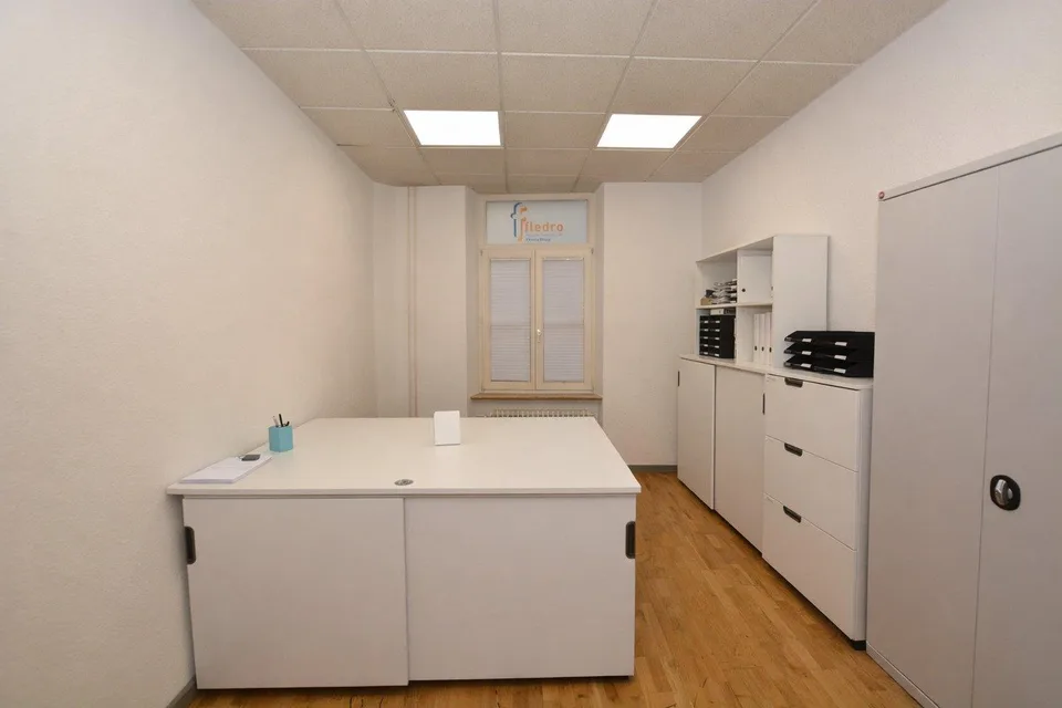 Ganze Etage mit 4 Büros im Herzen von Basel