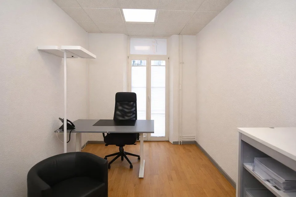 Ganze Etage mit 4 Büros im Herzen von Basel