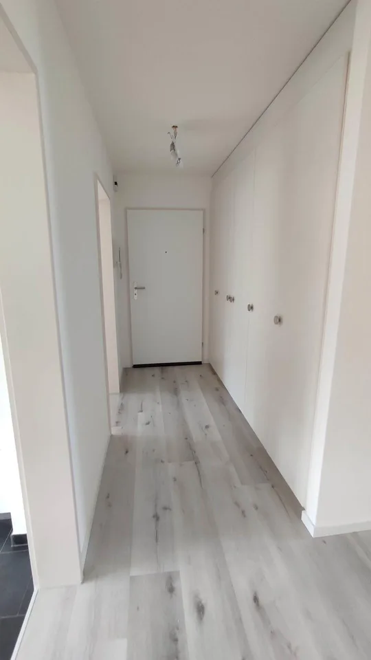 Schöne, grosse Eigentumswohnung - Dachwohnung mit toller Aussicht