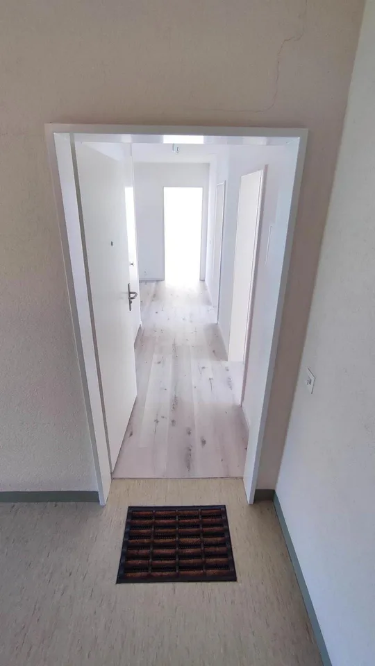 Schöne, grosse Eigentumswohnung - Dachwohnung mit toller Aussicht
