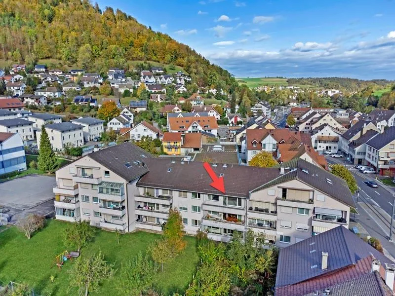 Schöne, grosse Eigentumswohnung - Dachwohnung mit toller Aussicht