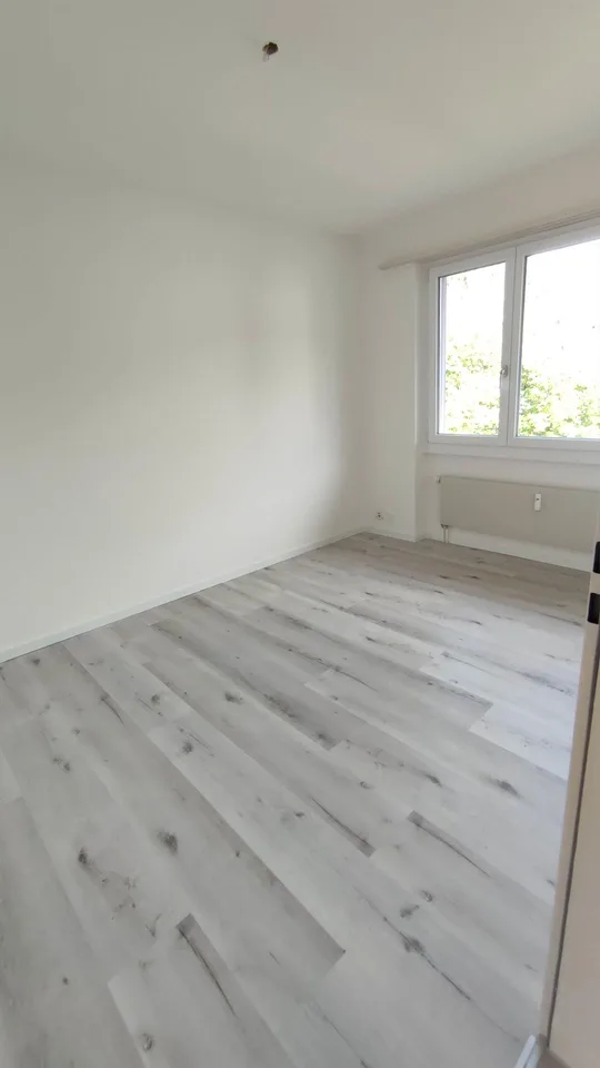 Schöne, grosse Eigentumswohnung - Dachwohnung mit toller Aussicht