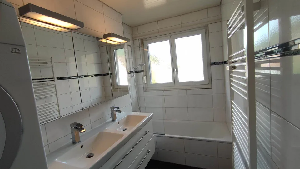 Schöne, grosse Eigentumswohnung - Dachwohnung mit toller Aussicht