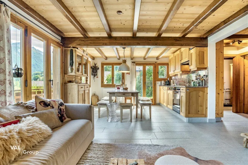 Vista, comfort e benessere! Splendido chalet arredato a La Tzoumaz