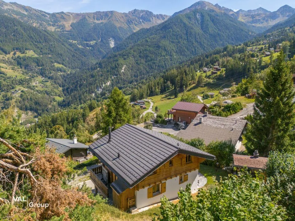 Vista, comfort e benessere! Splendido chalet arredato a La Tzoumaz