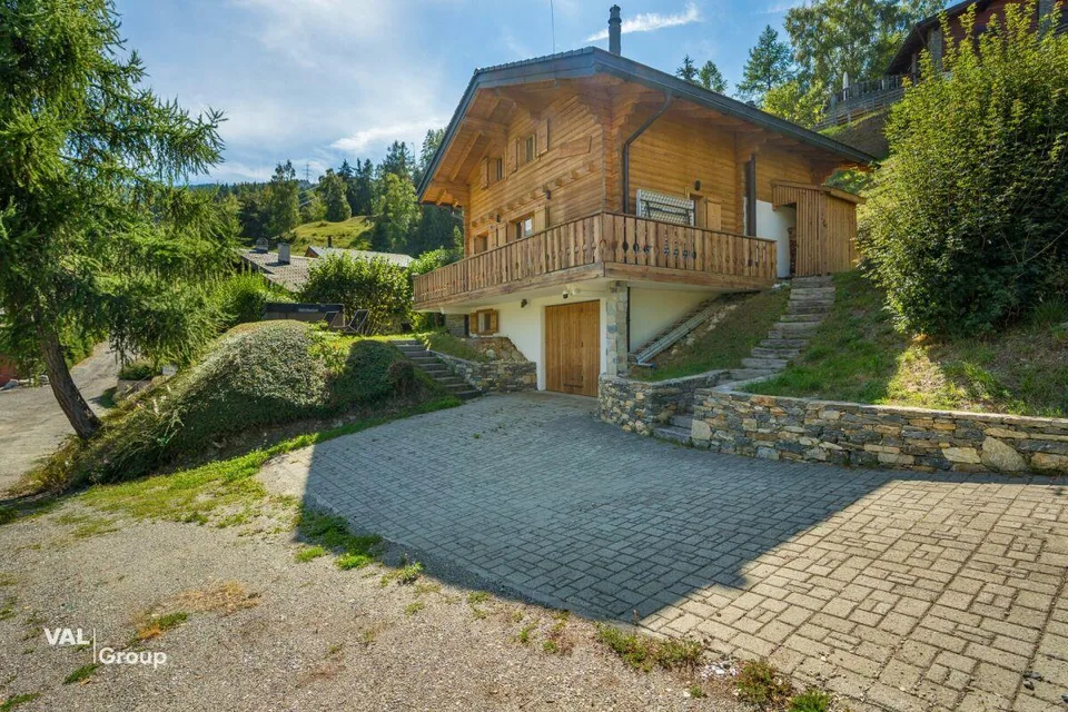 Vista, comfort e benessere! Splendido chalet arredato a La Tzoumaz