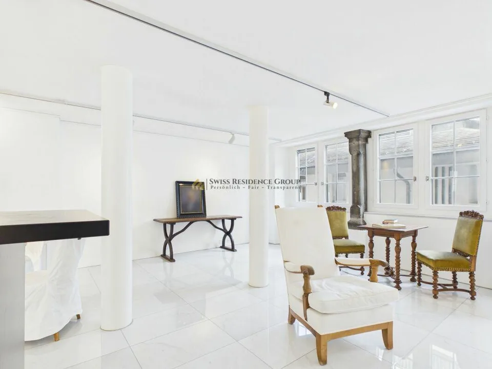 Appartement exclusif de 2,5 pièces avec vue sur le Grossmünster et la Limmat – photo 5 sur 17