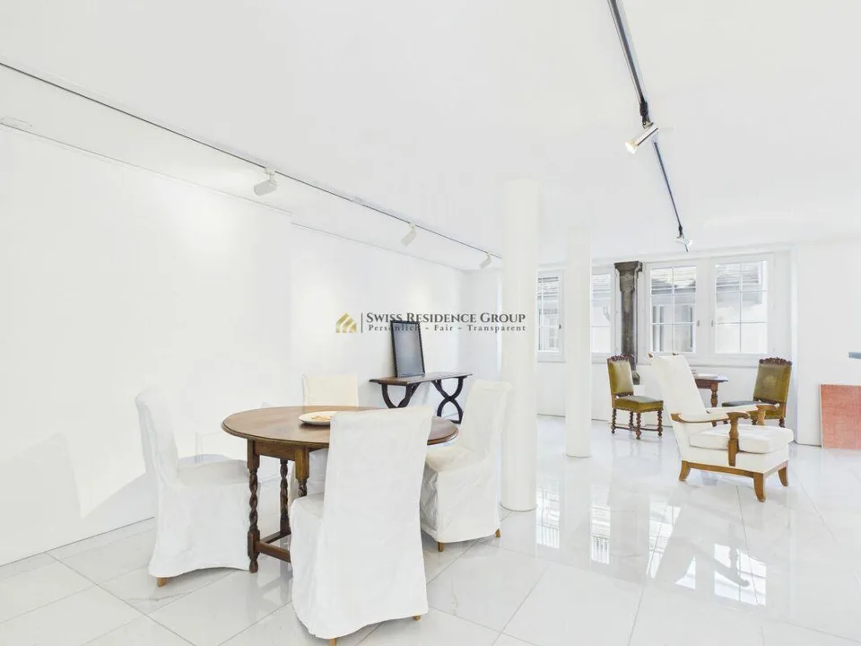 Appartement exclusif de 2,5 pièces avec vue sur le Grossmünster et la Limmat – photo 6 sur 17