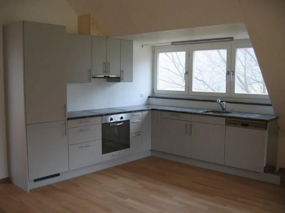 Wunderschöne helle 2,5-Zimmer-Dachwohnung in Himmelried zu vermieten
