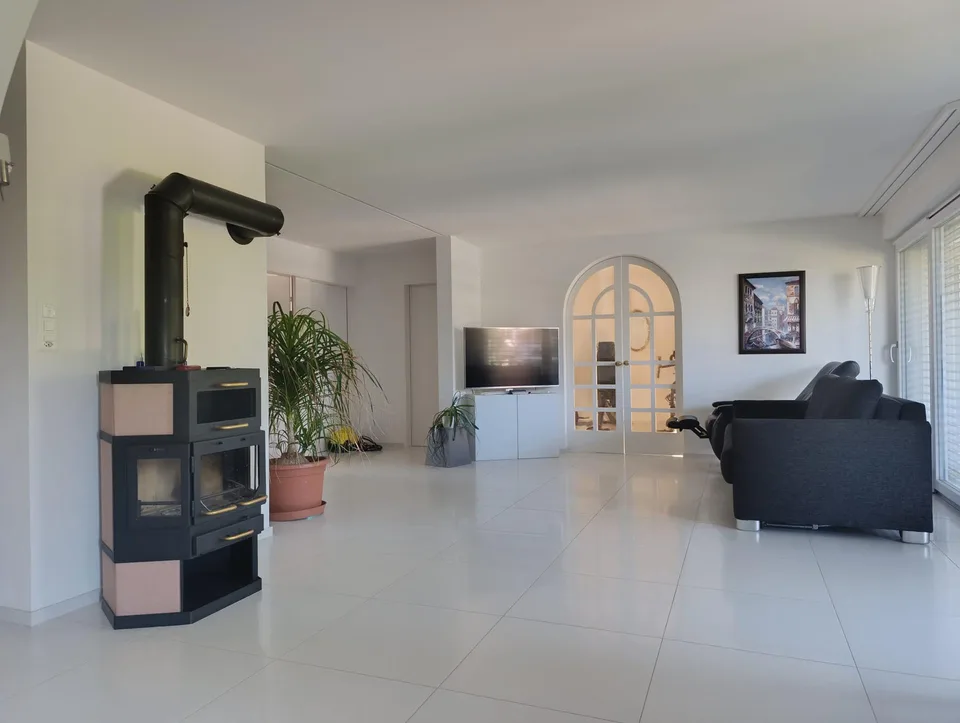 moderne 3.5 Zimmerwohnung