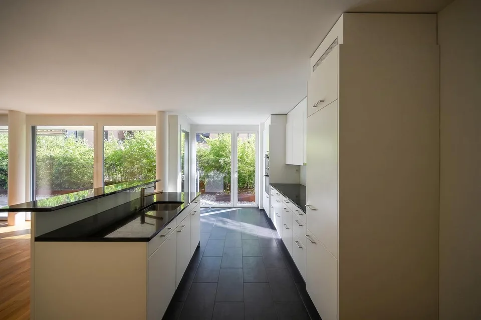 IMPOSANT. MODERN. GARTENWOHNUNG. – photo 9 sur 14