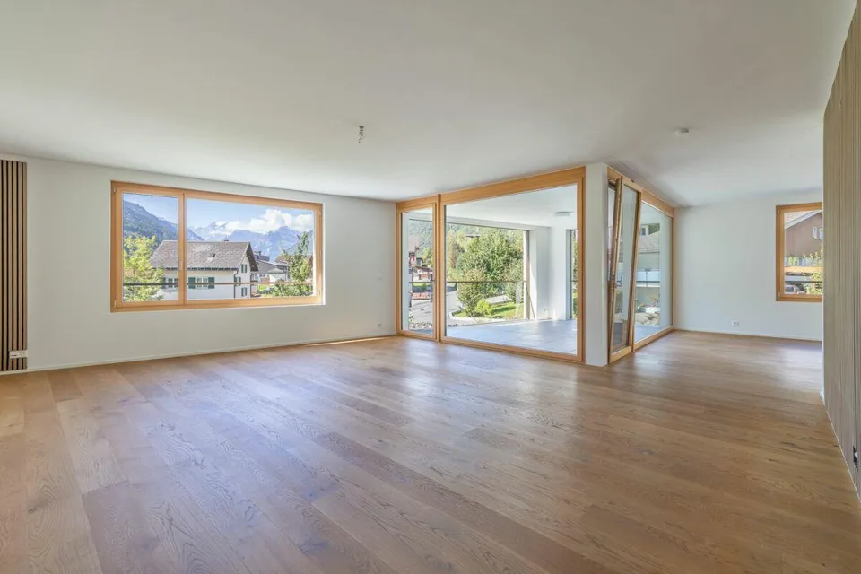 4.5-Zi-Wohnung mit unverbaubarer Weitsicht – Foto 3 von 13