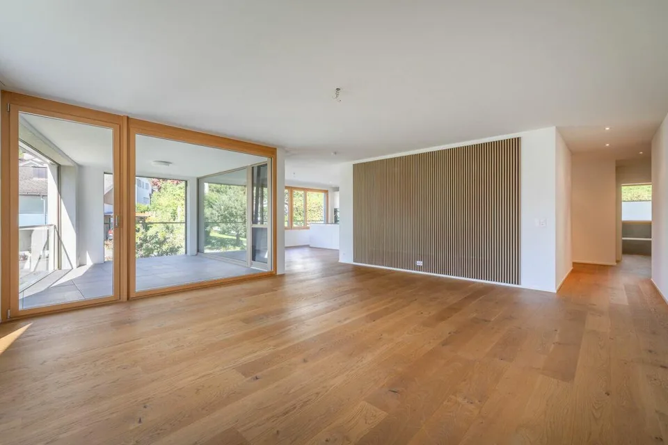 4.5-Zi-Wohnung mit unverbaubarer Weitsicht – Foto 2 von 13
