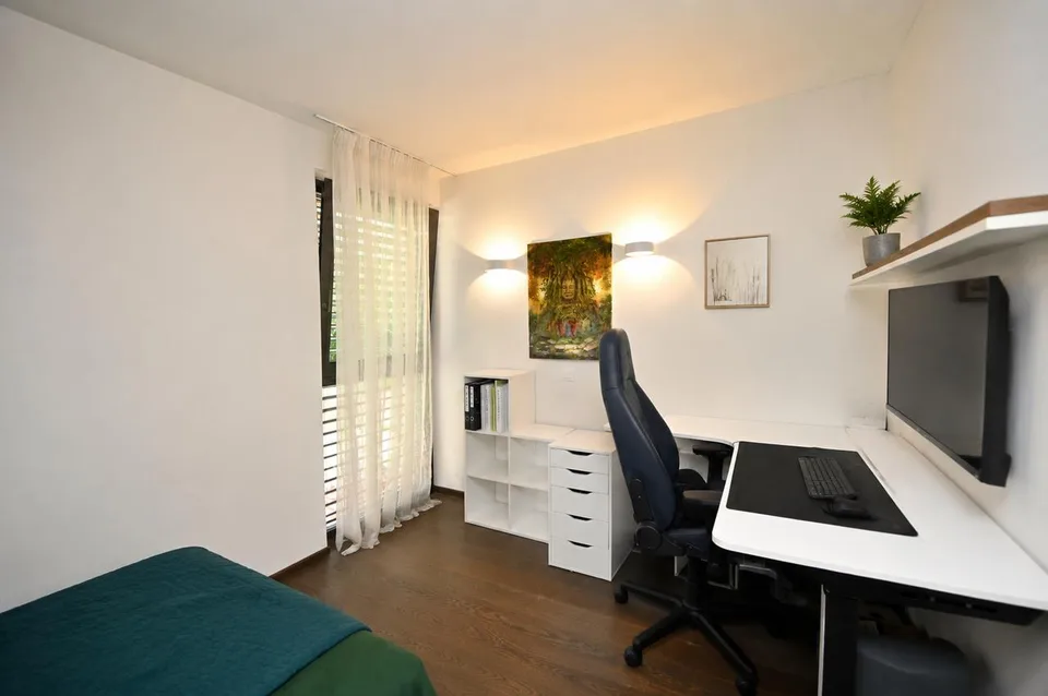 Raffinato Appartamento con Giardino Privato e Vista sul Lago di Lugano – Foto 16 von 28