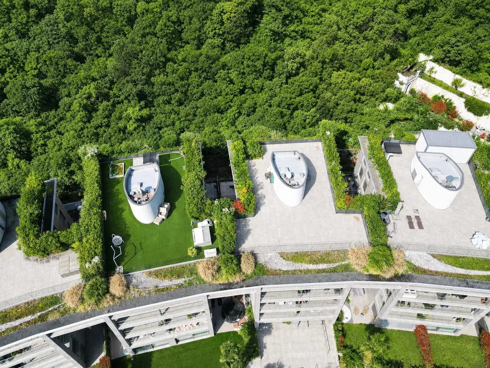 Raffinato Appartamento con Giardino Privato e Vista sul Lago di Lugano – Foto 24 von 28