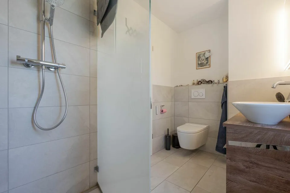 Maison unifamiliale de 5,5 pièces avec jardin et garage – photo 16 sur 22