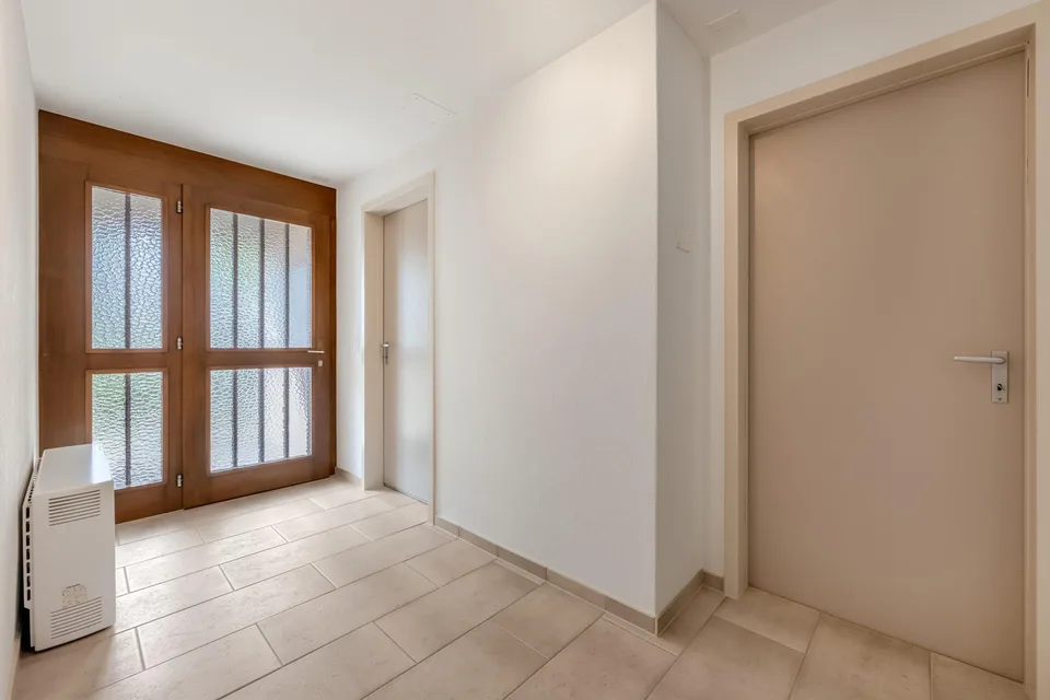 Einfamilienhaus mit viel Potenzial und traumhafter Aussicht – Foto 10 von 16