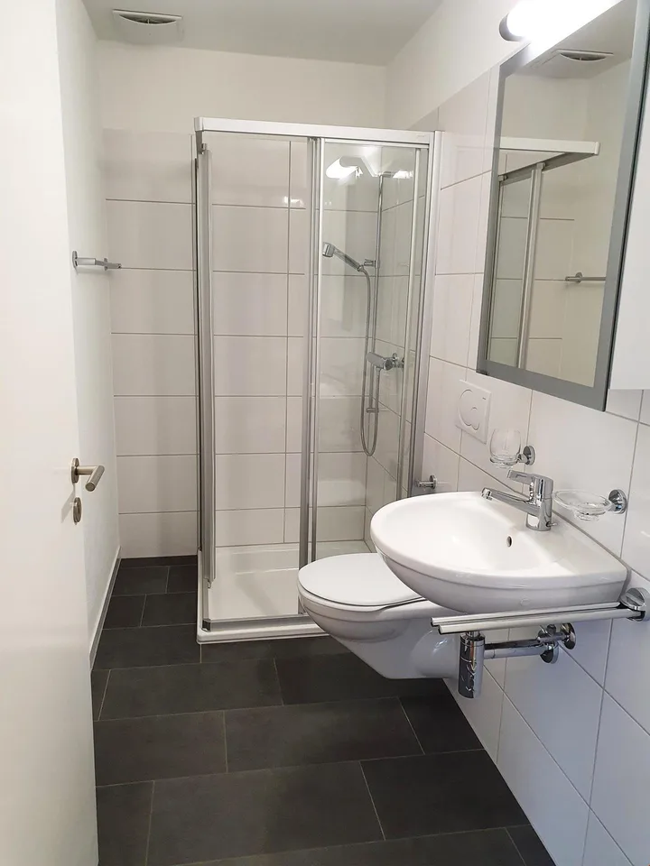 Moderne 4.5-Zimmer-Wohnung in Seenähe zu vermieten