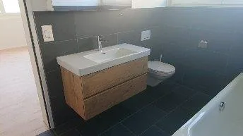 Zu Vermieten 3 1/2 Zimmer Wohnung