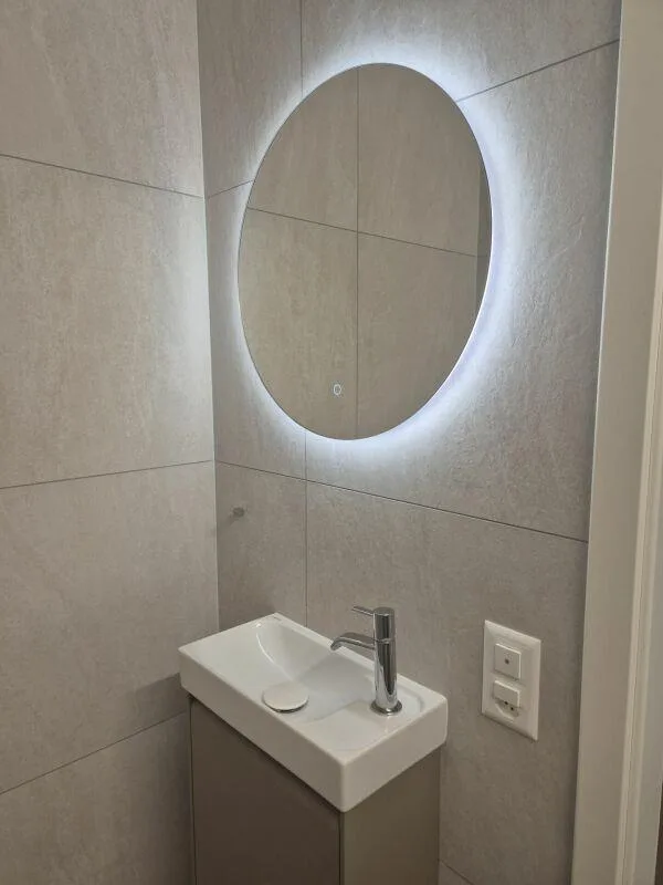 Appartement entièrement rénové de 4.5 pces
