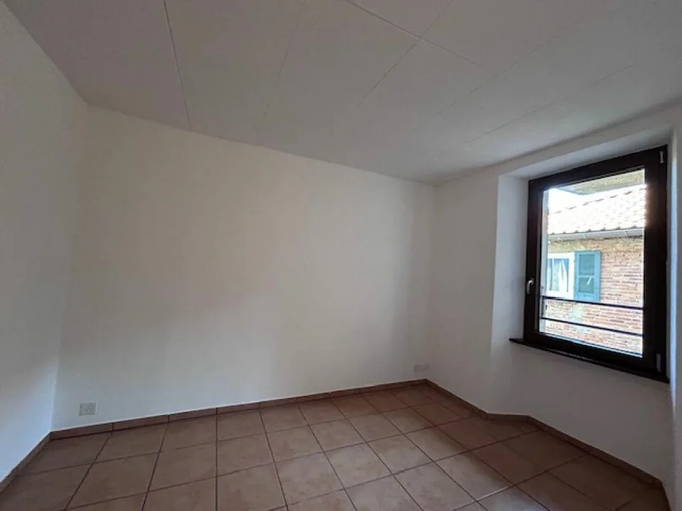 APPARTAMENTO 4.5 LOCALI DUPLEX CON GIARDINO – foto 15 di 19
