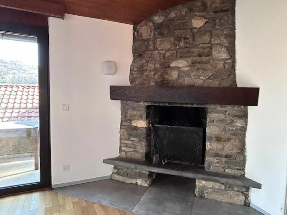 APPARTAMENTO 4.5 LOCALI DUPLEX CON GIARDINO – foto 10 di 19