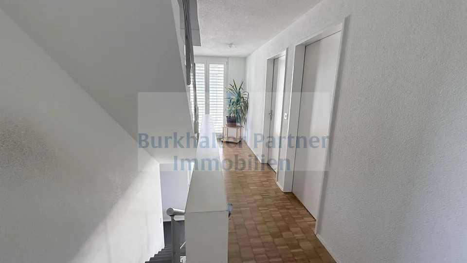 Charming single-family house with garden seating in Roggwil