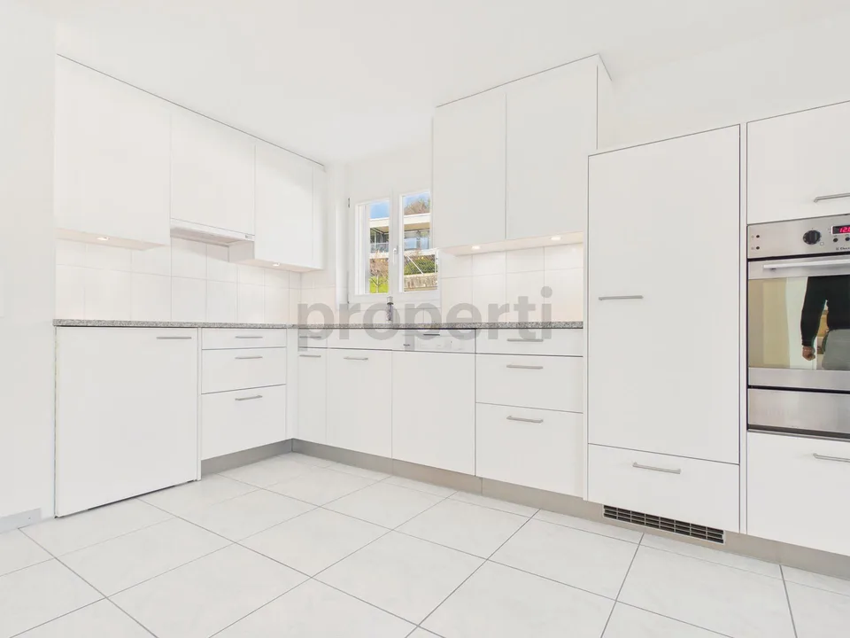 Moderne 3.5-Zimmer-Wohnung mit grosszügigem Grundriss und sonnigem ...