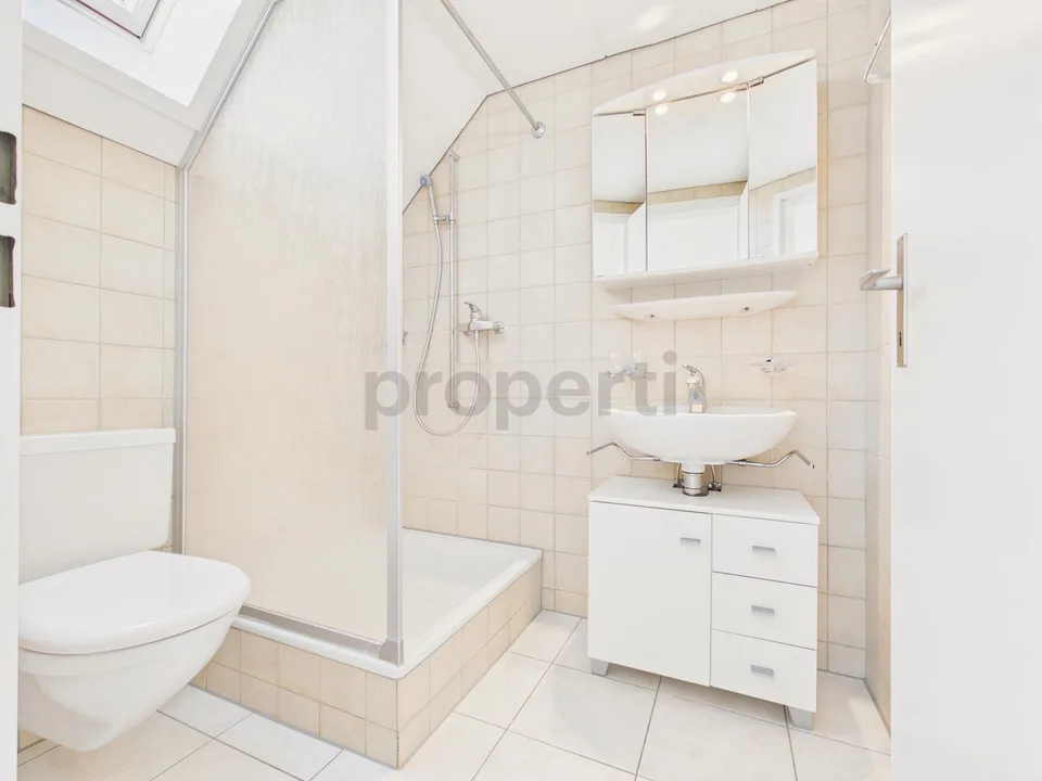 Moderne 3.5-Zimmer-Wohnung mit grosszügigem Grundriss und sonnigem ...