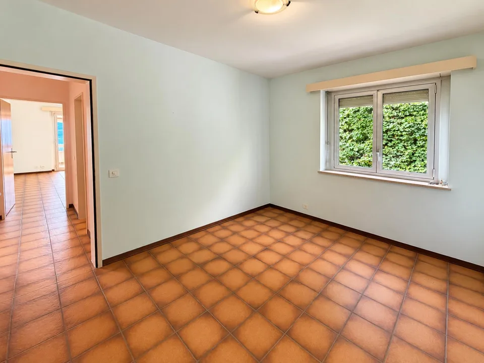 4.5 locali con splendida vista sul lago – Foto 14 von 21