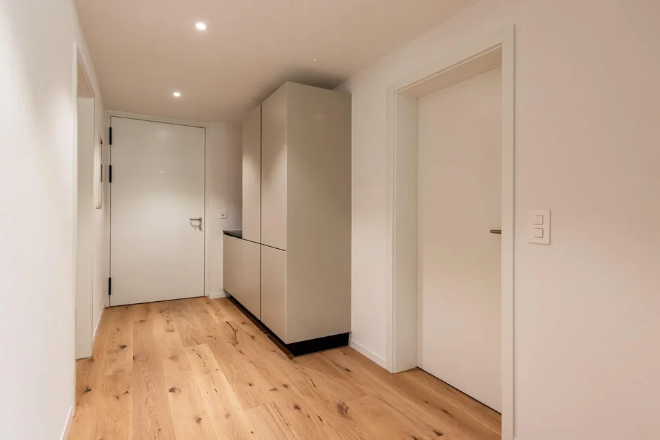 Appartamento nuovo di 3,5 locali (1° piano) a Gwatt – foto 8 di 13