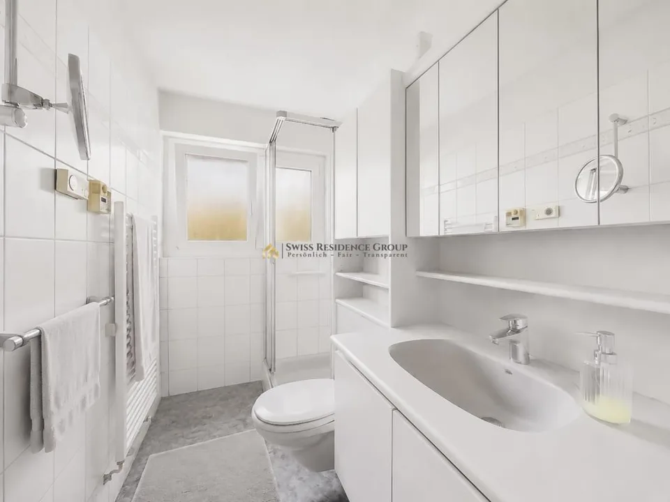 Wohnen mit Weitsicht: 7.5-Zimmer Einfamilienhaus mit Pool und grossem Garten – Foto 9 von 14