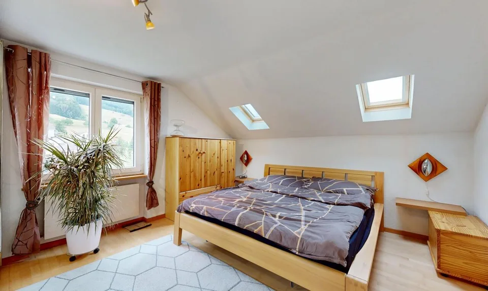 Freistehendes Einfamilienhaus mit herrlichem Garten und Grünsicht – Foto 5 von 11