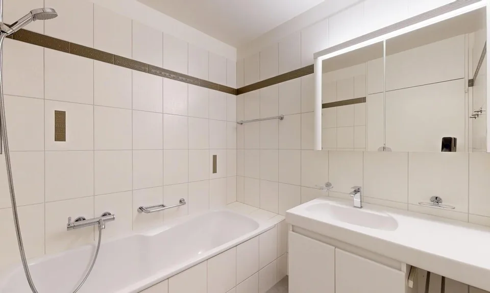 Renoviert 2026: Prächtige 4.5-Zimmer-Wohnung mit Terrasse – Foto 10 von 11
