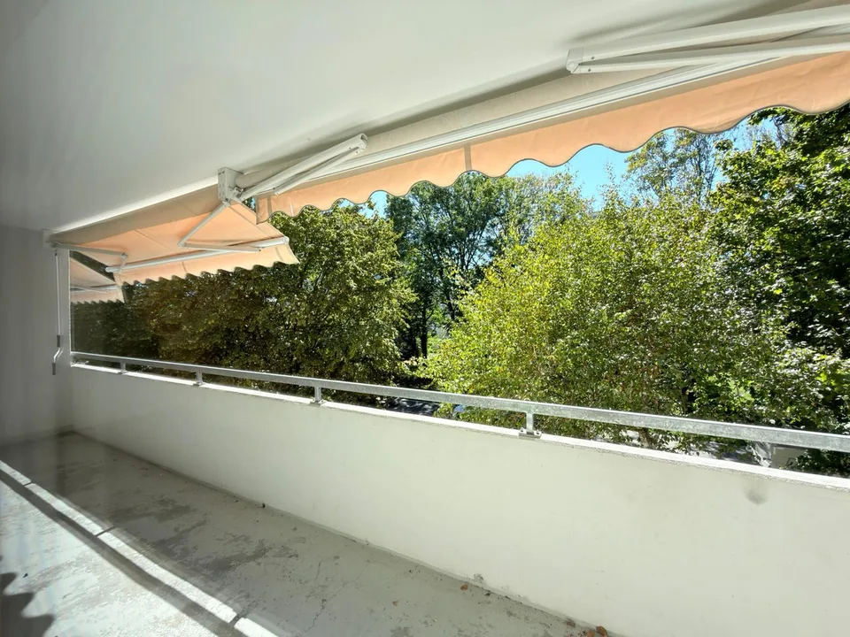 Helle 3.5-Zimmer-Wohnung mit Balkon in Nidau