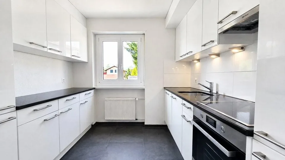 Grosszügige 3.5-Zimmer-Wohnung mit grossen, gedecktem Balkon