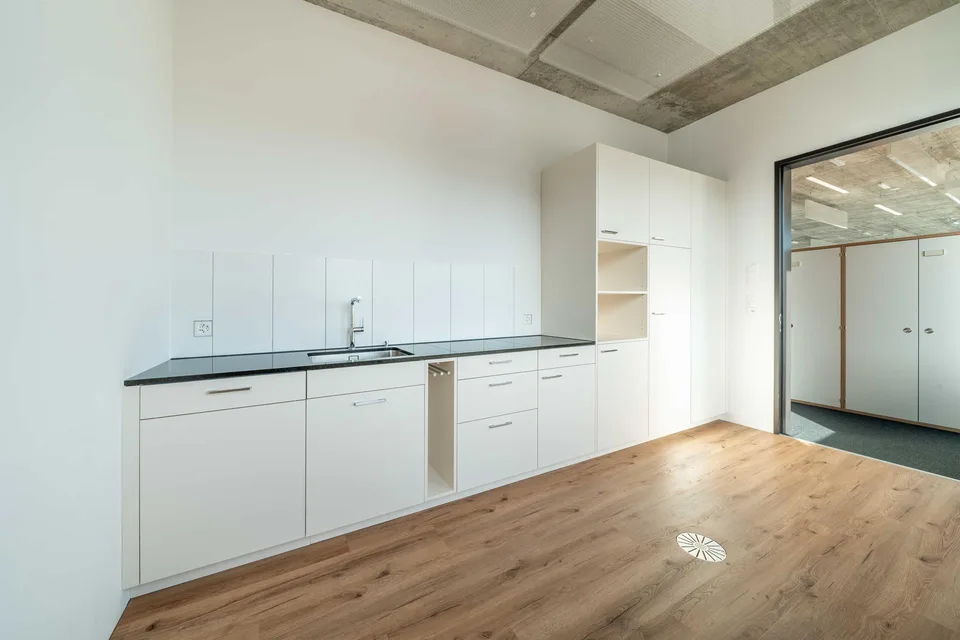 Flexible, offene und helle Dienstleistungsfläche (Büro, Praxis, Lager, – Foto 11 von 12