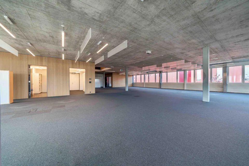 Flexible, offene und helle Dienstleistungsfläche (Büro, Praxis, Lager, – Foto 6 von 12