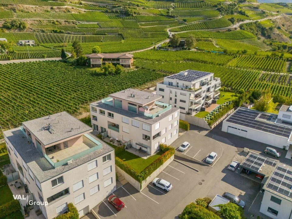 Moderno appartamento duplex attico con panorama montano
